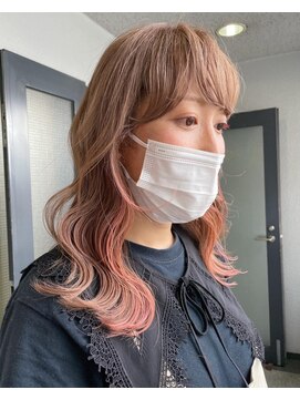 アリーシャ バイ アルティナ(Alisha by artina) バイカラー×イヤリングカラー×ピンクカラー×くびれミディ