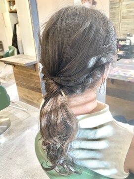 ベンチ 新宿店(bench) ゆるポニーテール