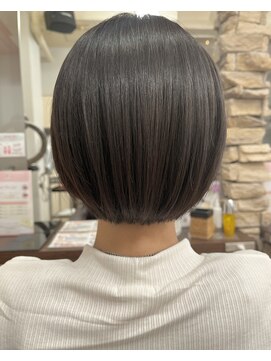 リー 甲子園(Lee) ~伸ばし中でも可愛い切りっぱなしボブ~