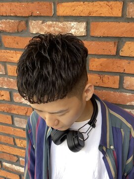 ドゥーエン 京橋店(DoEN) クロップ12mmアイロンパーマスタイル