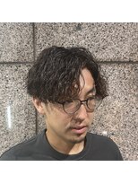 ランディ(RANDY)&nbsp;センターパート 波巻きスパイラル メンズパーマ メンズカット