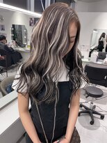 キング 枚方店(K!ng)&nbsp;縮毛矯正髪質改善ハイライトレイヤーカット枚方美容室エクステ