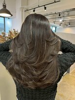 メリー オオサカ(Merly Osaka)&nbsp;海外レイヤースタイル