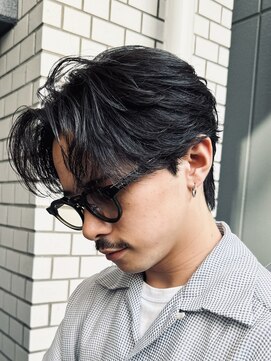 クオルヴィラ 立川北口(QOL villa) ニュアンスセンターパート毛流れパーマメンズセンターパート