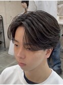 シースルーセンターパート ニュアンスパーマ フェザーショート