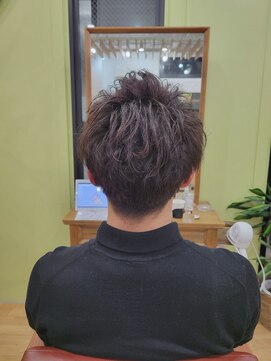 ギフト ヘアーデザイン(gift hair design) ツーブロックツイストスパイラルパーマ