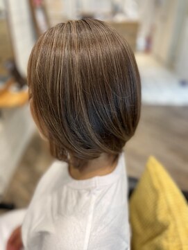 ボトムス(BOTTOMS) ハイライトカラー