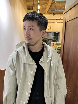 フォーコーナーズカットショップフェイビーズ 名古屋西(FourCornersCutShop favey's) フェード クロップ メンズカット
