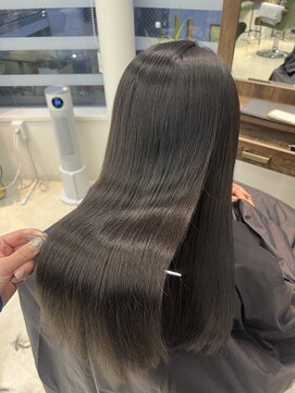 イコール 銀座(equal) オリーブベージュ