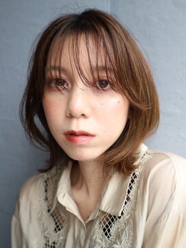 パレンテ(Parente) オレンジブラウン/外ハネミディアム