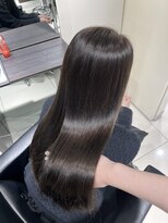 髪質改善縮毛矯正　グレージュカラー　艶髪　銀座