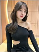 フェミニンロング×韓国ブリーチなし顔周りレイヤーカット[大宮]
