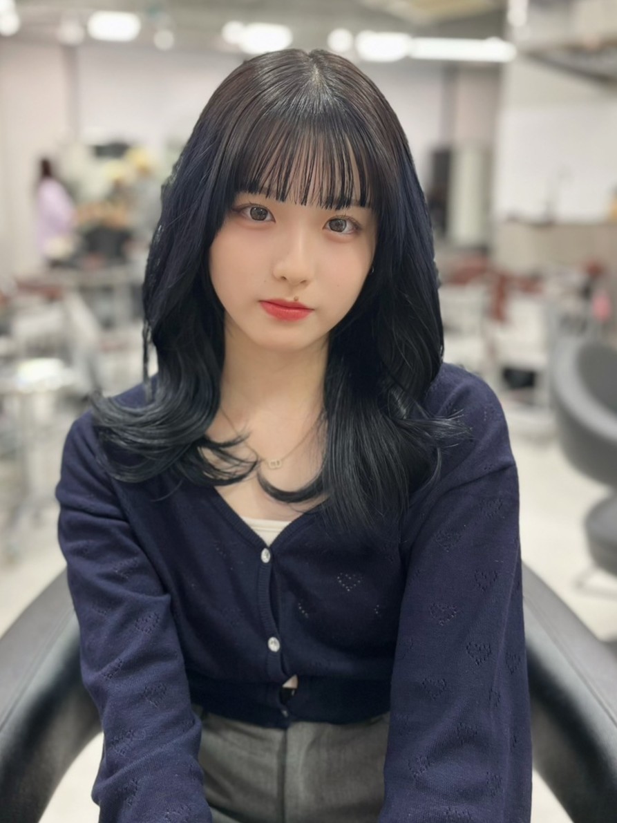 13772黒髪くびれヘア髪質改善レイヤーカット韓国風巻きワンホン