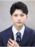 爽やか　清潔感　スーツ　かきあげ