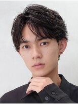 フィフス 天神大名(fifth) 天神大名フェザーショートメンズカットセンターパート30代