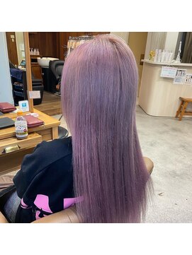 フツーロ 栄(FUTURO) プルエクステ