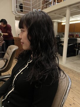 テテ ニコ(tete nico) ニュアンスロングパーマ