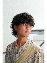 【さらっと決まる、大人のマッシュデザイン】重たさを感じさせない毛量調整で清潔感とお洒落な雰囲気を両立