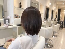 ニコロ 室見店(Niccolo)の雰囲気（店内は陽が差し込み、白を基調とした明るい雰囲気のお店です！！）