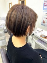 ビューティー シャレンド&nbsp;20代30代☆大人耳掛け☆切りっぱなし丸みショートボブ