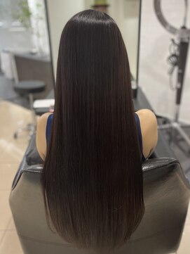 ラブクロムトーキョー オモテサンドウ(LOVECHROME OMOTESANDO) 簡単スタイリング ツヤ髪 髪質改善