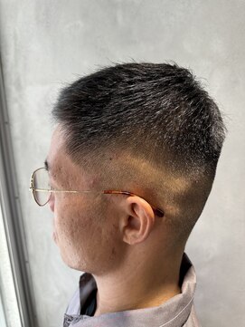 エスフォーヘアデザイン(es for hair design) トレーニー ショート