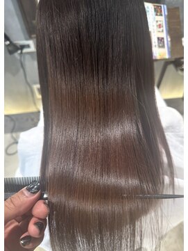 フィエスタ(Fiesta) 髪質改善/縮毛矯正/美髪/艶髪/髪質改善トリートメント/三国ヶ丘