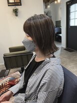 キャトル(quatre)&nbsp;切りっぱなしボブ&グレージュコントラストハイライト☆
