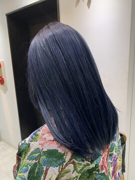 フェリア 渋谷(Feria) ケアブリーチ　ネイビーカラー