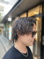 ヘアーアンドグルーミング ヨシザワインク(HAIR&GROOMING YOSHIZAWA Inc.)&nbsp;スパイラルパーマツーブロックミディアム床屋バーバーメンズ