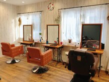 カピーレ(Capiire)の雰囲気(陽の光が優しい店内でリラックスできます♪)