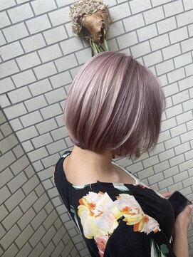 リアン(Lien) ホワイトピンク/ダブルカラー/ブリーチ2回/ボブ/髪質改善