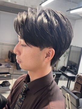 ガーデンタチカワネクスト(garden tachikawa next) 大人男子センターパート毛流れカットナチュラルヘア20代30代