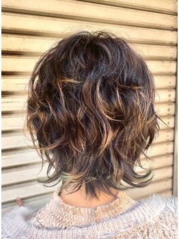 ヘアーデザイン アブー(hair design A BOO)の写真/気になる白髪もしっかりカバー◎デザイン・イルミナ・インナー・イヤリングカラーで明るくオシャレに♪