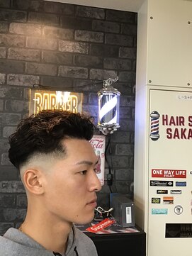 サカモト(SAKAMOTO) パーマxツーブロスキンフェード