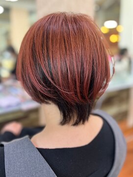 アークスヘアー 20代30代40代大人かわいいデザインカラー小顔ショート