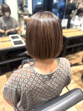 ヴァン カウンシル 王子(VAN COUNCIL) 大人かわいい丸みボブ 小顔カット 透明感秋カラーハイトーン#2