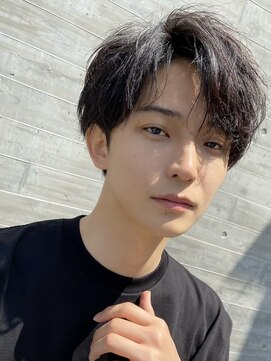 オグジュアリー 表参道(aux.) スーツ短髪ツーブロック束感モテる黒髪シークレットパーマ流行