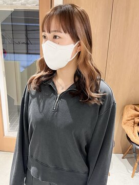 ラミエ バイ メルト 吉祥寺(lamie by melt) "久保田"インナーカラーフェイスレイヤーミディアムぱっつん前髪