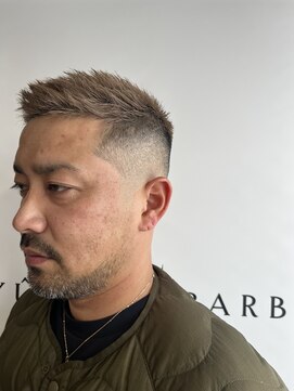 ユーゼンバーバーエアーストリームベース(YUZEN BARBER AIR STREAM BASE) ベリーショート、フェード