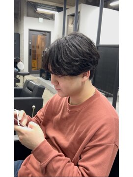 アソビ ショート毛流れパーマ