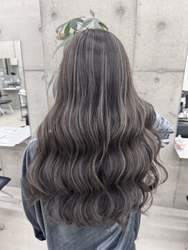 ディーエヌエー バイ エゴル(DiNA by ENGOL) ハイライト/海外風ヘア