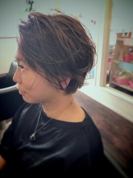 ヘアーアンドシューズ タイプエービー(HAIR&SHOES Type AB) ダブルカラー ショート[typeAB  川崎店 清水 絵里]
