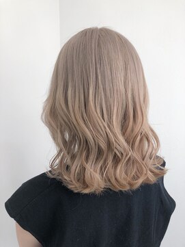 モーション 新宿(motion) blond milk tea