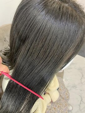 エスカーラ 表参道(THE ESCALA) ブルーグレージュ×髪質改善トリートメント【タビラマユミ】