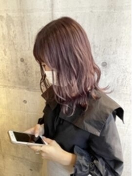 エフ プラス(F+plus) ピンクカラー/ラベンダーピンク/外ハネ/20代30代40代50代