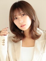 大人可愛い20代30代40代くびれ外ハネレイヤーミディアム