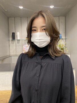 コンティニュー オモテサンドウ(CONTINUE OMOTESANDO) くびれカット/ミディアムカット