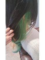 レナトゥス ヘアー オブ ネイル(Renatus Hair of Nail) イヤリングカラー 黄緑