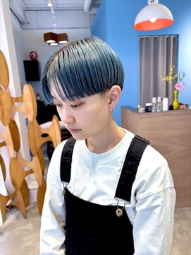 オン(ON) ブリーチ1回＋ターコイズブルー【伊勢原/ベージュ/はえ癖補正】